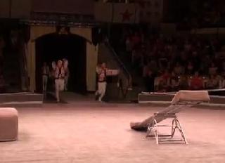      /   (  , )/ Acrobats on teeter-boards. Bukovina. Trainer Sergey Trushin (Zapashny Brothers ircus, Russia) 