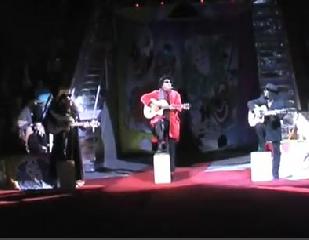 Оле - гитара. Paul Marocco and Ole + Lost Locos.6-ой Всемирный Фестиваль Клоунов в Екатеринбурге