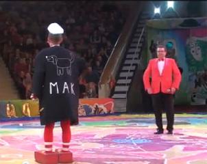 Мик и Мак - реприза цветы.  V Всемирный фестиваль клоунов в Екатеринбурге 2012 г.
